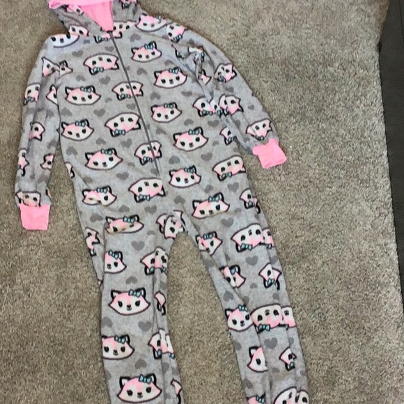 Cute onesie - Picture 3 of 3